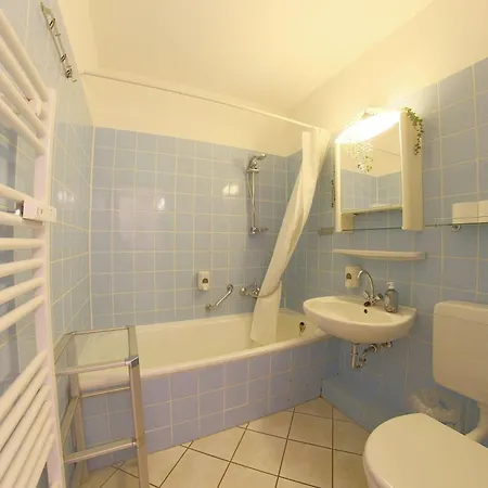 518 Apartment *